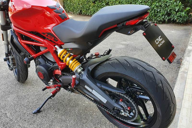 CNC Racing Adjustable license plate Ducati Monster / Supersport, Black | PT152B