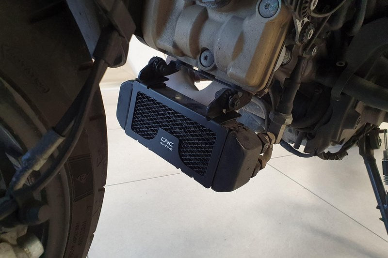 CNC Racing Radiator Guard Oil Ducati Hypermotard 939/950 | RA065