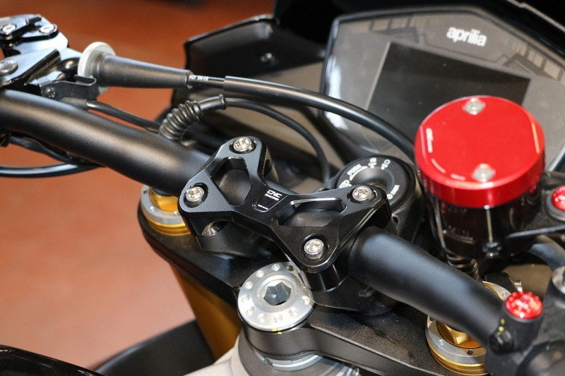 CNC Racing Handlebar top clamp Aprilia Tuono | RM256