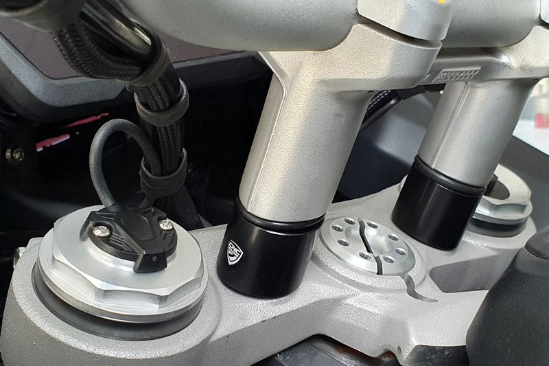 CNC Racing Handlebar clamp spacers H 30mm Ducati Multistrada V4 for OEM riser | RM258