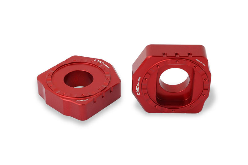 Chain adjuster
