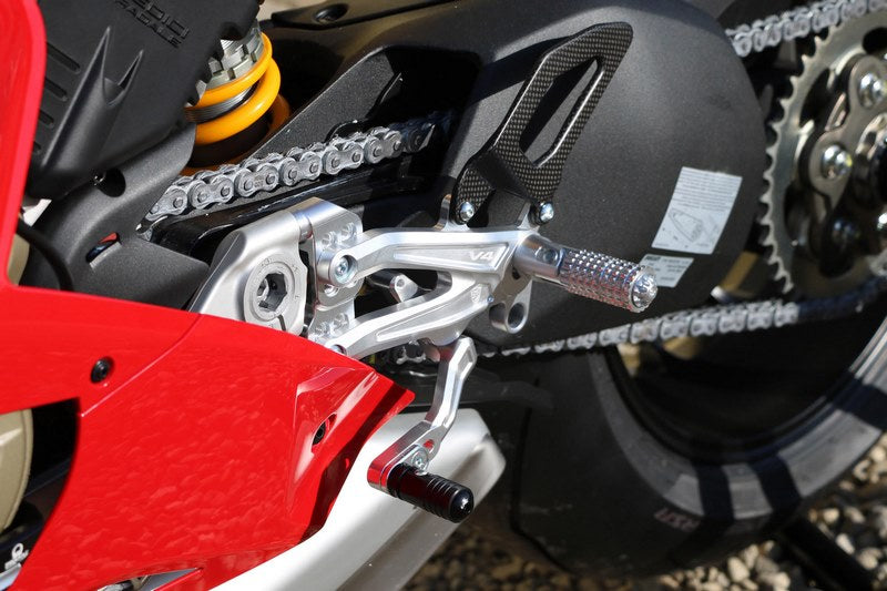 CNC Racing Heel guard kit for our rearsets Ducati Panigale V4 - carbon matt, Matt Carbon | ZA866Y