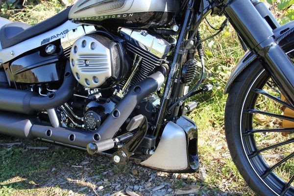 Cult-Werk HARLEY BREAKOUT - Luftfilterdeckel SLOTTED (BJ. 2014 - 2017) | HD-BRO005