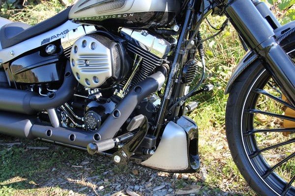 Cult-Werk Harley Breakout - Air Filter Cover Slotted (Bj. 2014 - 2017) | HD-BRO006