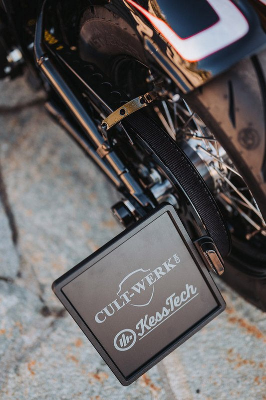 Cult-Werk HARLEY SOFTAIL - LICENSE PLATE HOLDER INCL. SLIDE-IN FRAME WITH TÜV (BJ. FROM 2018) | HD-BRO038-A-F