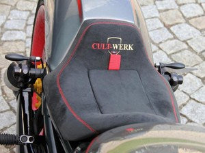 Cult-Werk HARLEY V ROD NIGHT ROD SPECIAL - Blinkerhalter gerade (BJ. 2002 - 2017) | HD-ROD022