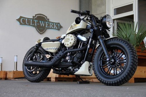 Cult-Werk HARLEY SPORTSTER - Seitendeckelset BOBBER (BJ. SPO ab 2014 bis aktuell, schwarz glänzend) | HD-SPO103