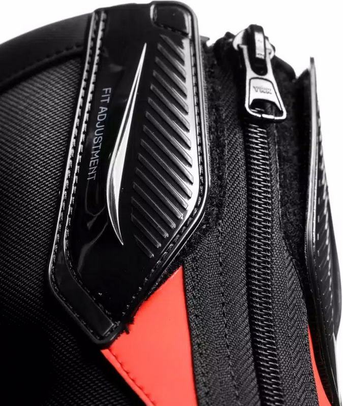 Dainese TORQUE 4 BOOTS, BLACK/RED-FLUO | 2017900085-628