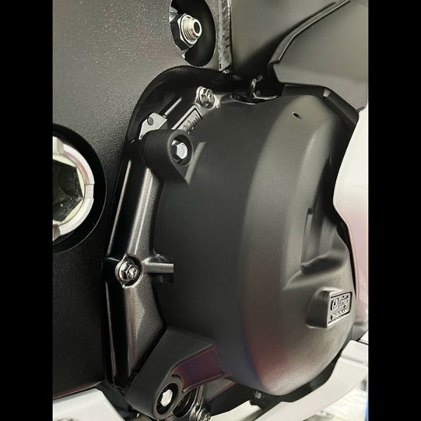 GBRacing GSX1300R Hayabusa Secondary Clutch Cover 2021 | EC-GSX1300R-2021-2-GBR