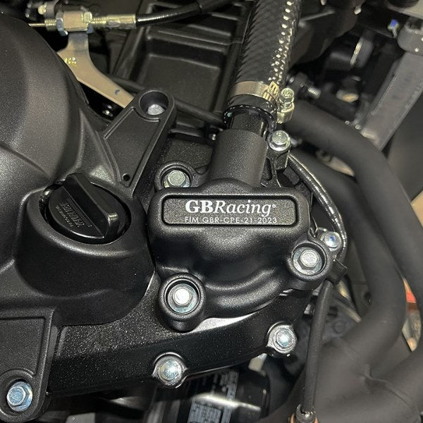 GBRacing YZF-R3 Water Pump Cover 2023 | EC-R3-2023-5-GBR