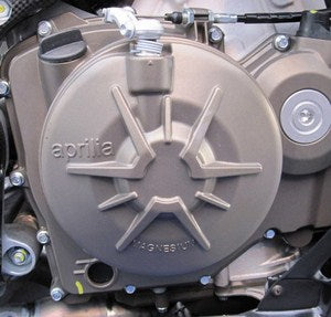 GBRacing Clutch Cover  | EC-RSV4-2010-2-GBR