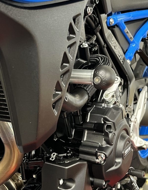 GBRacing Bullet Frame Slider Set GSX-8S M3 - STREET | FS-GSX-8S-M3-S