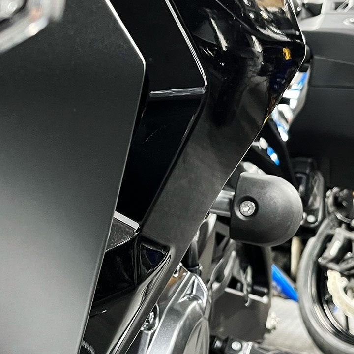 GBRacing XL BULLET FRAME SLIDER SET - GSX-S1000 L5 - 2015-2024 - STREET | FS-GSX-S1000-L5-XL