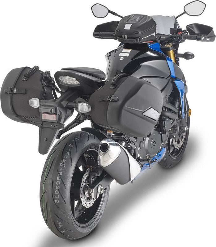 Givi Screen for Suzuki GSX-S 750, color smoke, dim. HxW 28x36,5 cm, fitting kit included | A3113