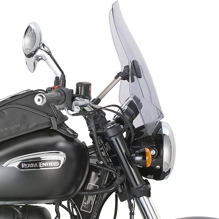 Givi Univeral Windscreen A660, 2 fixing brackets included, color Light Smoke, dim. HxW 42,5 x 42 cm | A660