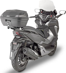 Givi Windscreen D1136ST for Honda Forza 125/300 19-20, color clear, dim. HxW 58 x 44,5 cm, fits oe headlight fairing, 11 cm higher than stock screen | D1166ST