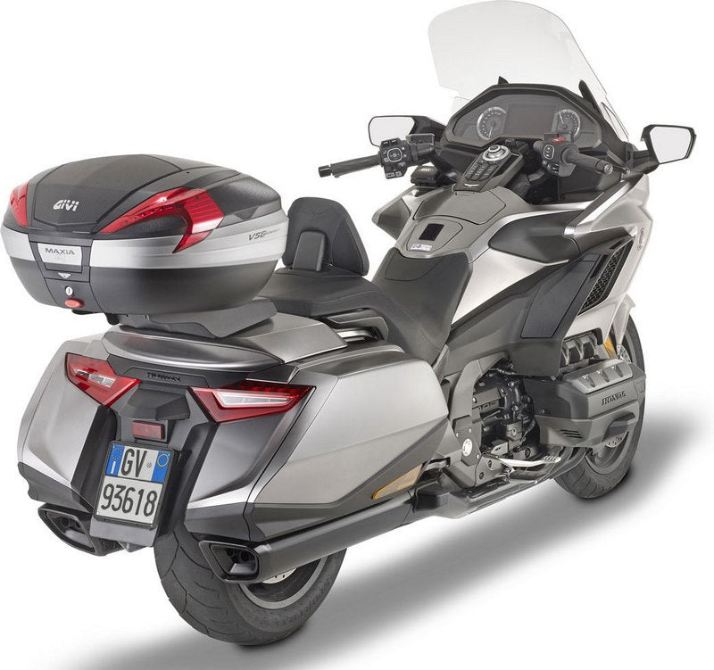 Givi Screen for Honda Gold Wing 1800 18-19, color Clear, dim. HxW 59 x 55 cm, fits oe headlight fairing, 20 cm higher than oe | D1172ST