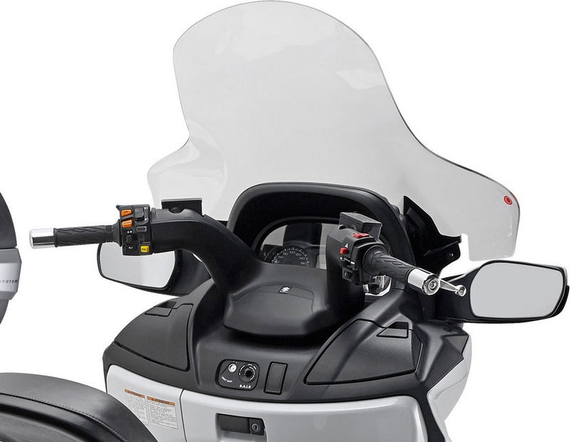 Givi Windscreen for Suzuki Burgman 650 13-, color Clear, dim. HxW 76 x 75 cm, 12cm higher than stock | D3104ST