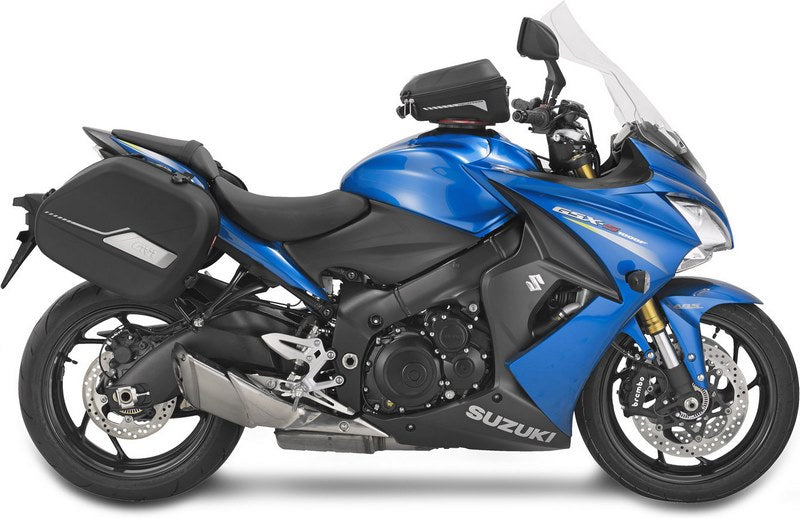 Givi Windscreen for Suzuki GSX-S 1000F 15-20, color clear, dim. HxW 59x35cm, 15 cm cm higher than stock screen, fits oe headlight fairing | D3110ST