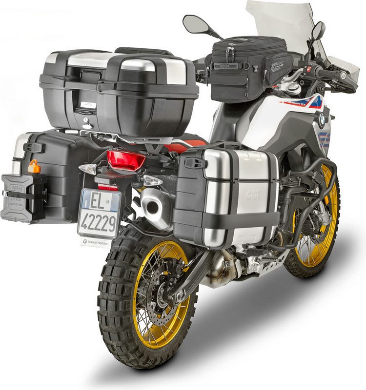 Givi Windscreen for BMW F 750 GS, F 850 GS color light smoke, dim. HxW 44x47cm, 17cm higher than oe screen | D5127S