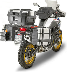 Givi Windscreen for BMW F 750 GS, F 850 GS color light smoke, dim. HxW 44x47cm, 17cm higher than oe screen | D5127S