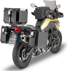 Givi Windscreen for BMW F 750 GS, F 850 GS color light smoke, dim. HxW 44x47cm, 17cm higher than oe screen | D5127S