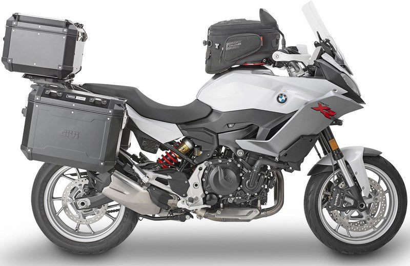 Givi Windscreen for BMW F 900 XR color light smoke, dim. HxW 49x43 cm, 23 cm higher than oe, fits oe headlight fairing | D5137S
