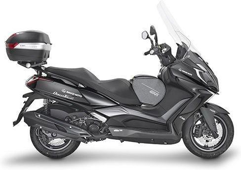 Givi Windscreen for Kymco Downtown ABS 125i/350i 15-, color Clear, dim. HxW 92,5 x 63,5 cm, 31,5 cm higher than oe, fits oe headlight fairing | D6107ST