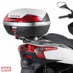 Givi SR92M Kymco Downtown 125i-200i-300i 09-17, Rear Rack specific for Monolock top case, to be used with top case that already include a Monolock plate | SR92M