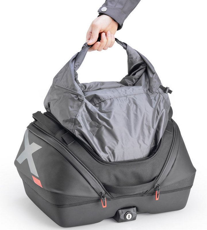 GIVI X-Line Top Bag with Monokey® fastening system 40 liter volume | XL08B