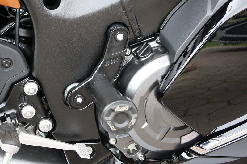 GSG MOTOTECHNIK Crash Pad set for, Holding plates natural aluminium Suzuki GSX 1300 R Hayabusa (2021 -) | 1154440-S62
