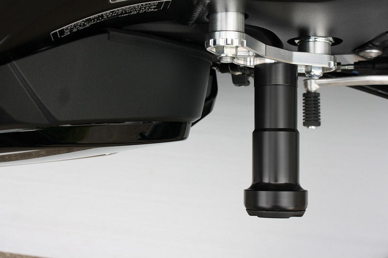 GSG MOTOTECHNIK Crash Pad set for, Holding plates natural aluminium Suzuki GSX 1300 R Hayabusa (2021 -) | 1154440-S62