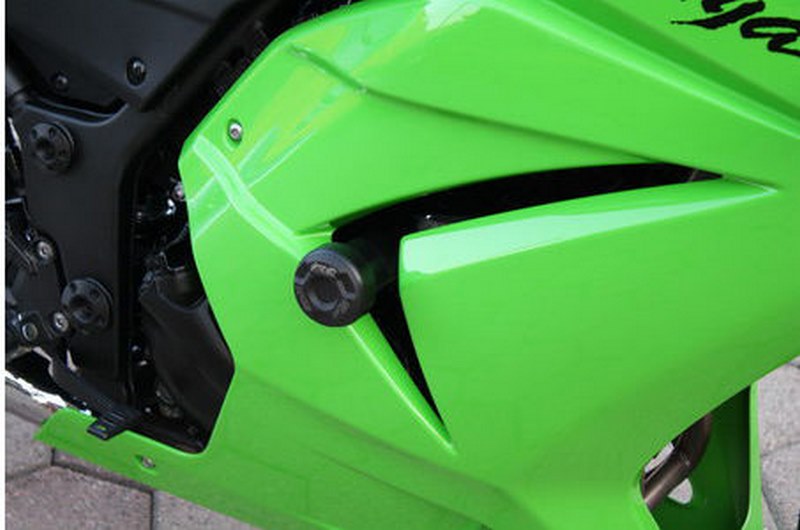 GSG MOTOTECHNIK Crash Pad set for Kawasaki 250 R Ninja (2008 -) | 1454440115-K45