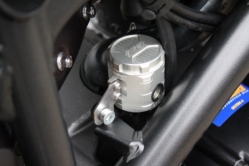 GSG MOTOTECHNIK Brake fluid reservoir * Rear * for Ducati Streetfighter 848 (2012 -) | 3999-B37L-D177