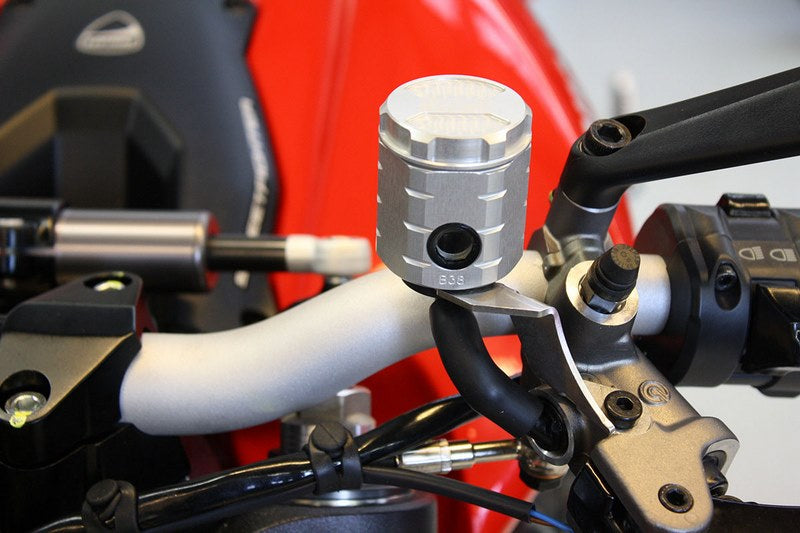 GSG MOTOTECHNIK Clutch fluid reservoir for Ducati Streetfighter / S (1098) (2009 -) | 3999-B38-D17