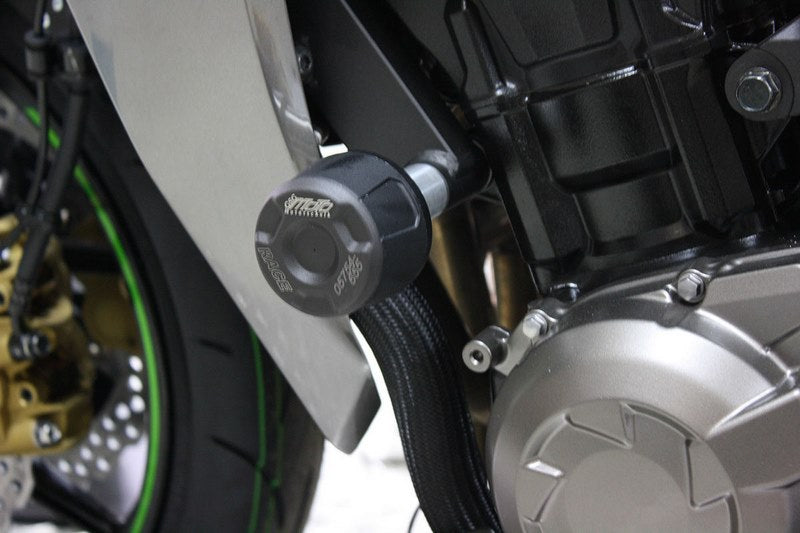 GSG MOTOTECHNIK Crash Pad set, Adapter Natural Aluminium for Kawasaki Z 1000 (2014-2019) | 40602-K46-DS