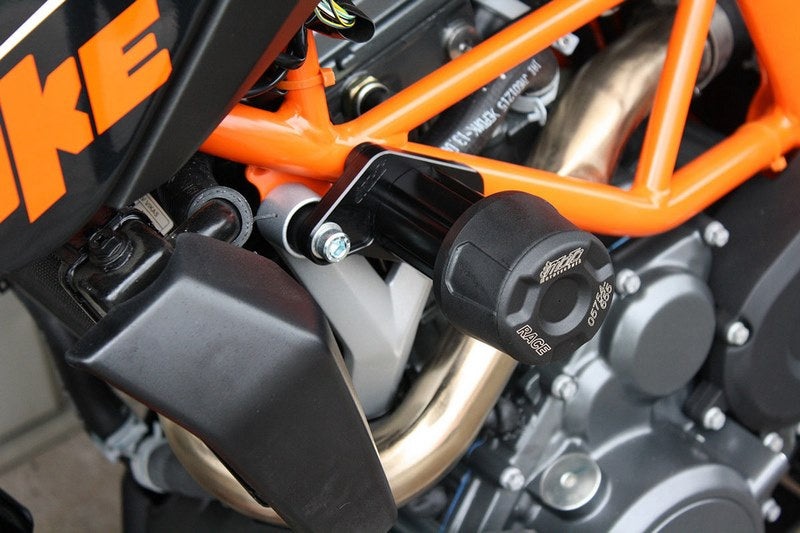 GSG MOTOTECHNIK Crash Pad set, Holding Plates Natural Aluminium for KTM Duke 390 (2013 -) | 406025545-KM6-DS