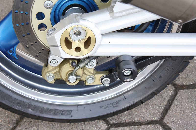 GSG MOTOTECHNIK Bobbins / Swingarm Protection for Kawasaki ZRX 1100 / ZRX 1200 | HSKP-10-K13