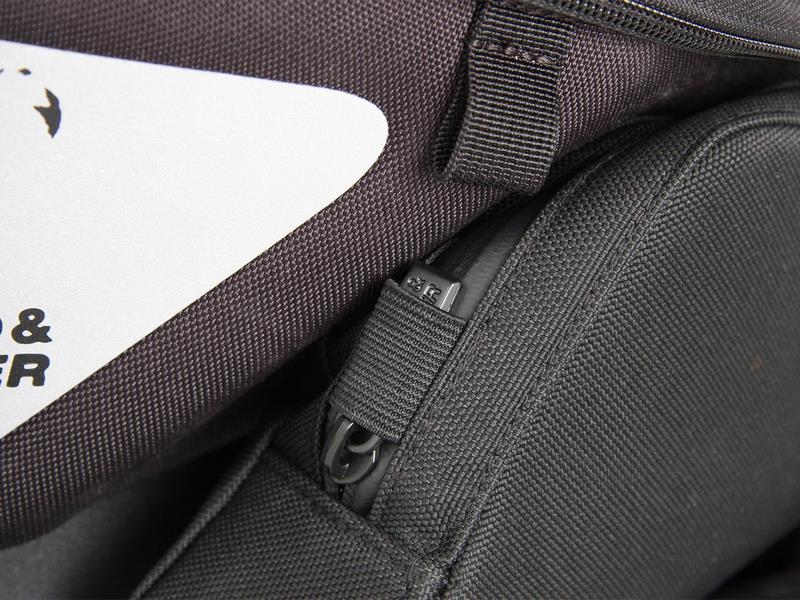 Hepco & Becker Royster rearbag with strap attachment-black | 640811 00 01