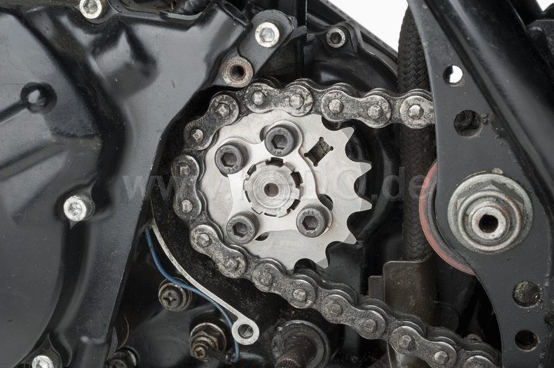 Kedo Special Repair Sprockets / Front Sprocket 15T, Reduces wear on the shaft end and pinion Allows mounting with up to 50% worn gear shaft | 90133