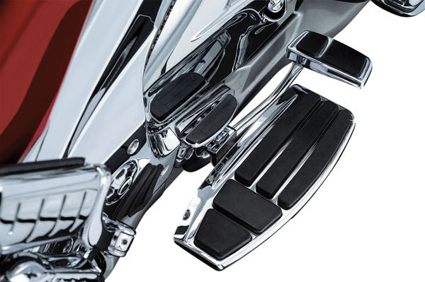 KURYAKYN DRIVER FLOORBOARD KIT CHROME | 4038