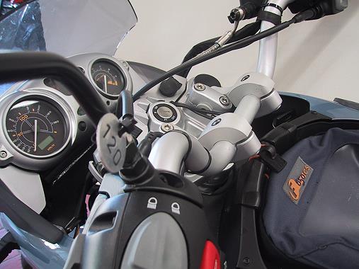 MV Motorrad ALL Models - closer - higher - furtherThe adjustable tube handlebar adapter - 90000