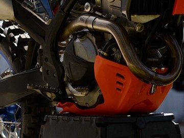 POLISPORT SKDPLATE WLINKAGE BETA Black | 8475300001