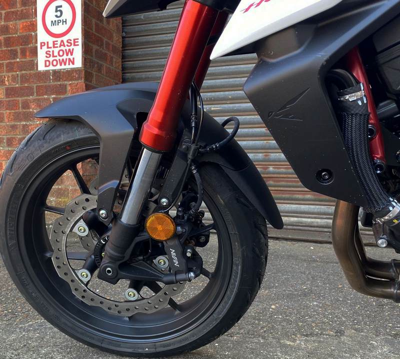 Pyramid Extenda Fenda | Matte Black | Honda CB 750 Hornet 2023>Current | 051945