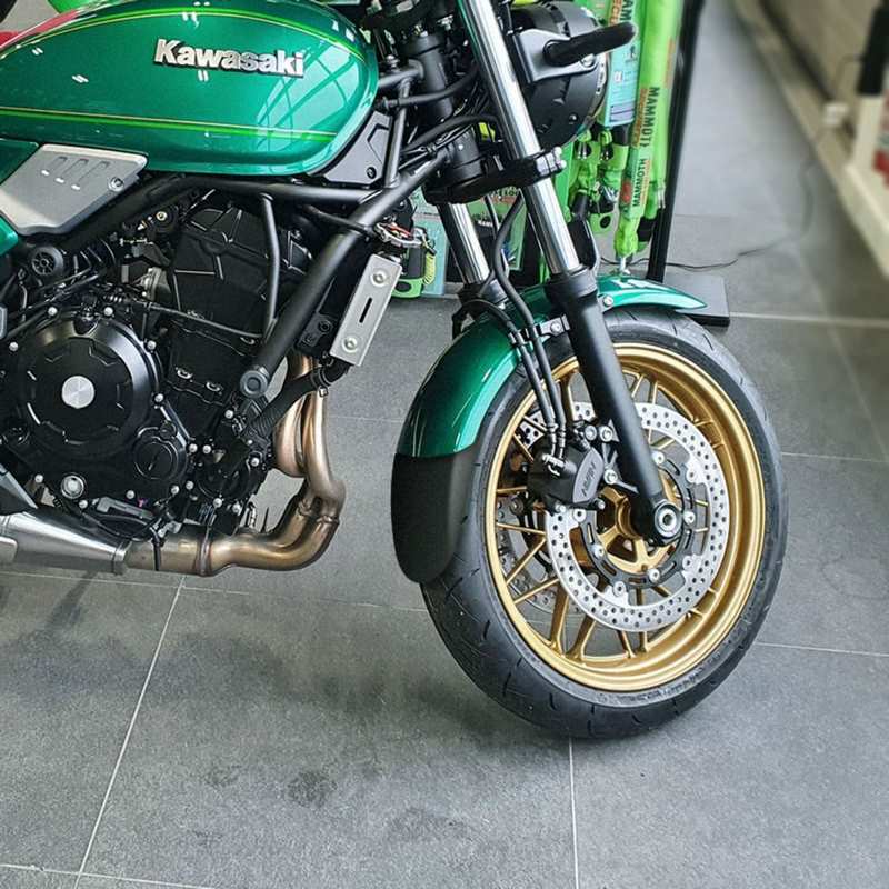 Pyramid Extenda Fenda | Matte Black | Kawasaki Z 650 RS 2021> | 053458