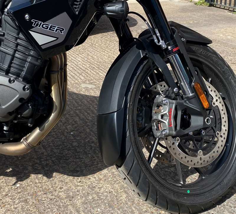 Pyramid Uber Extenda Fenda | Matte Black | Triumph Tiger 1200 GT 2022>Current | 056620