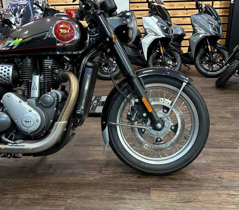 Pyramid Extenda Fenda | Matte Black | BSA Goldstar 2022>Current | 059641
