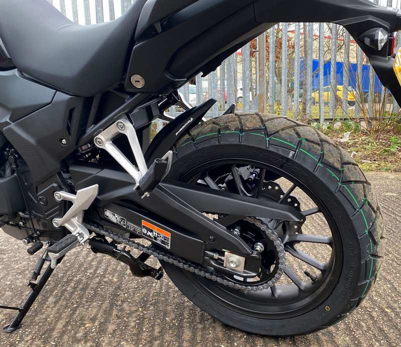 Pyramid Hugger | Matte Black | Honda CB 500 F 2022>Current | 071920M