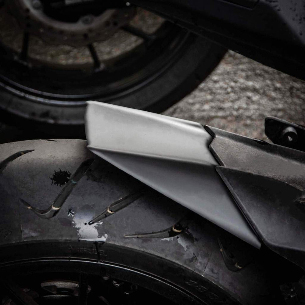 Pyramid Plastics Hugger Extension | Carbon | Yamaha Tracer 900 GT 2018> | 072446A