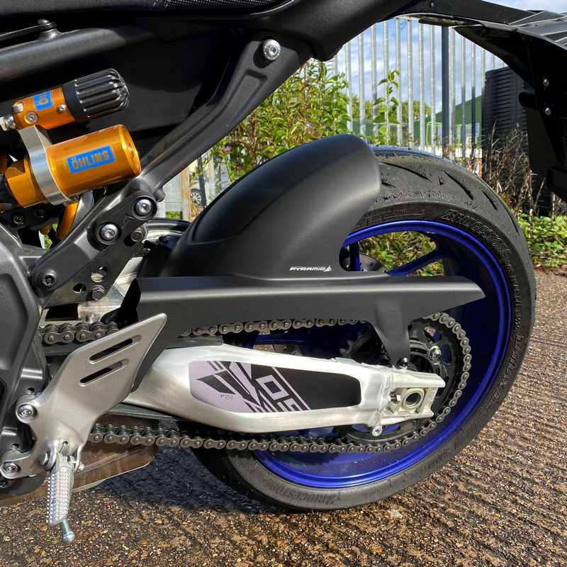 Pyramid Hugger | SP Colours | Yamaha MT-09 SP 2022> | 072451K